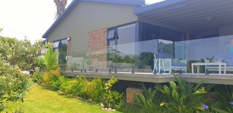 4 Bedroom Property for Sale in Dana Bay Western Cape